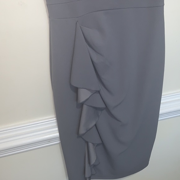 Dress - Picture 4 of 5